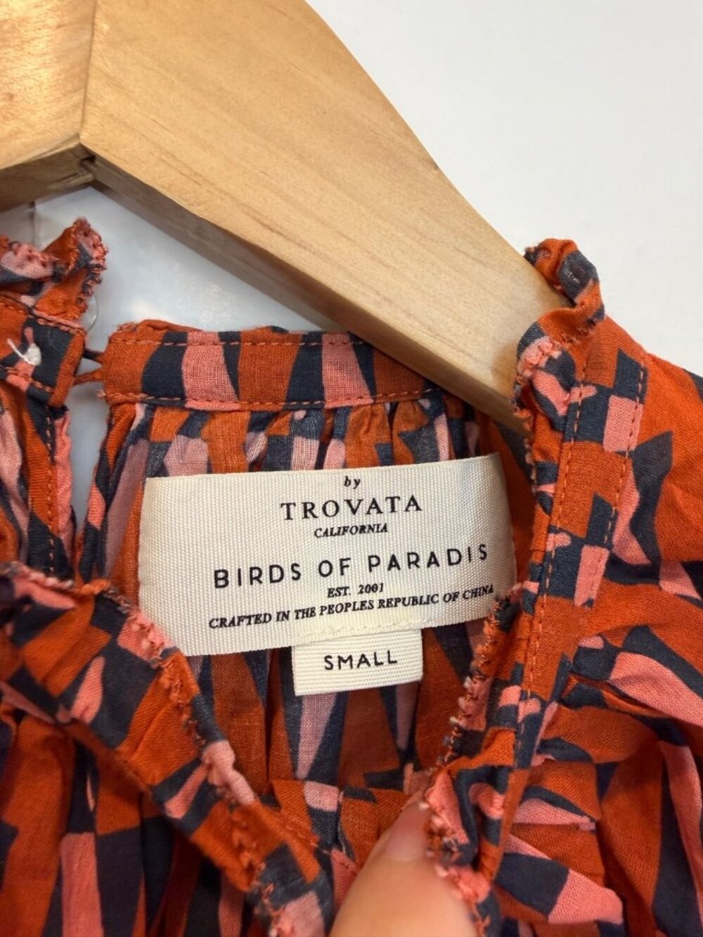 Birds of Paradise by Trovata Carla Peasant Blouse Orange Geometric Print Small - Picture 3 of 5